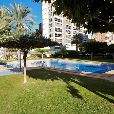 Turistico En Gemelos 20, Planta 14 *